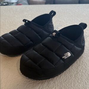 The North Face Black Kids Slippers